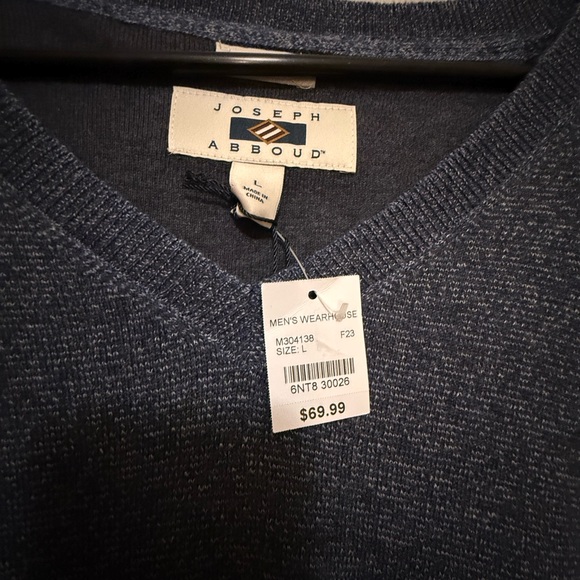 Joseph Abboud Wool Blend V neck Sweater , NAVY (L) NWT - Picture 3 of 3